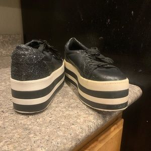 Dolls kill platform sneaker- running a little big for 6.5